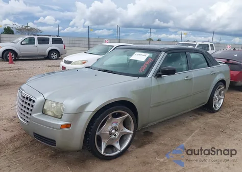 2006 Chrysler 300 z USA, uszkodzony, nr VIN 2C3LA43R86H219454